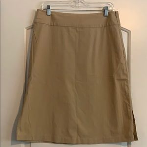 NWOT tan BANANA REPUBLIC skirt